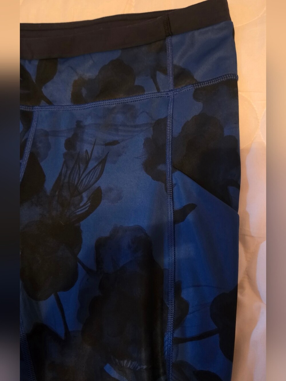 Lululemon Speed Tight II Full-On Luxtreme Jumbo Inky Floral Black Inkwell Size 1 - Picture 6 of 15